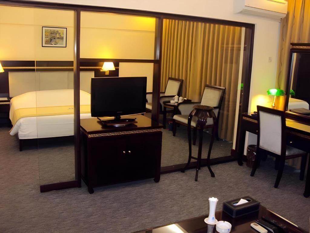 Huu Nghi Hotel Hai Phong Dış mekan fotoğraf